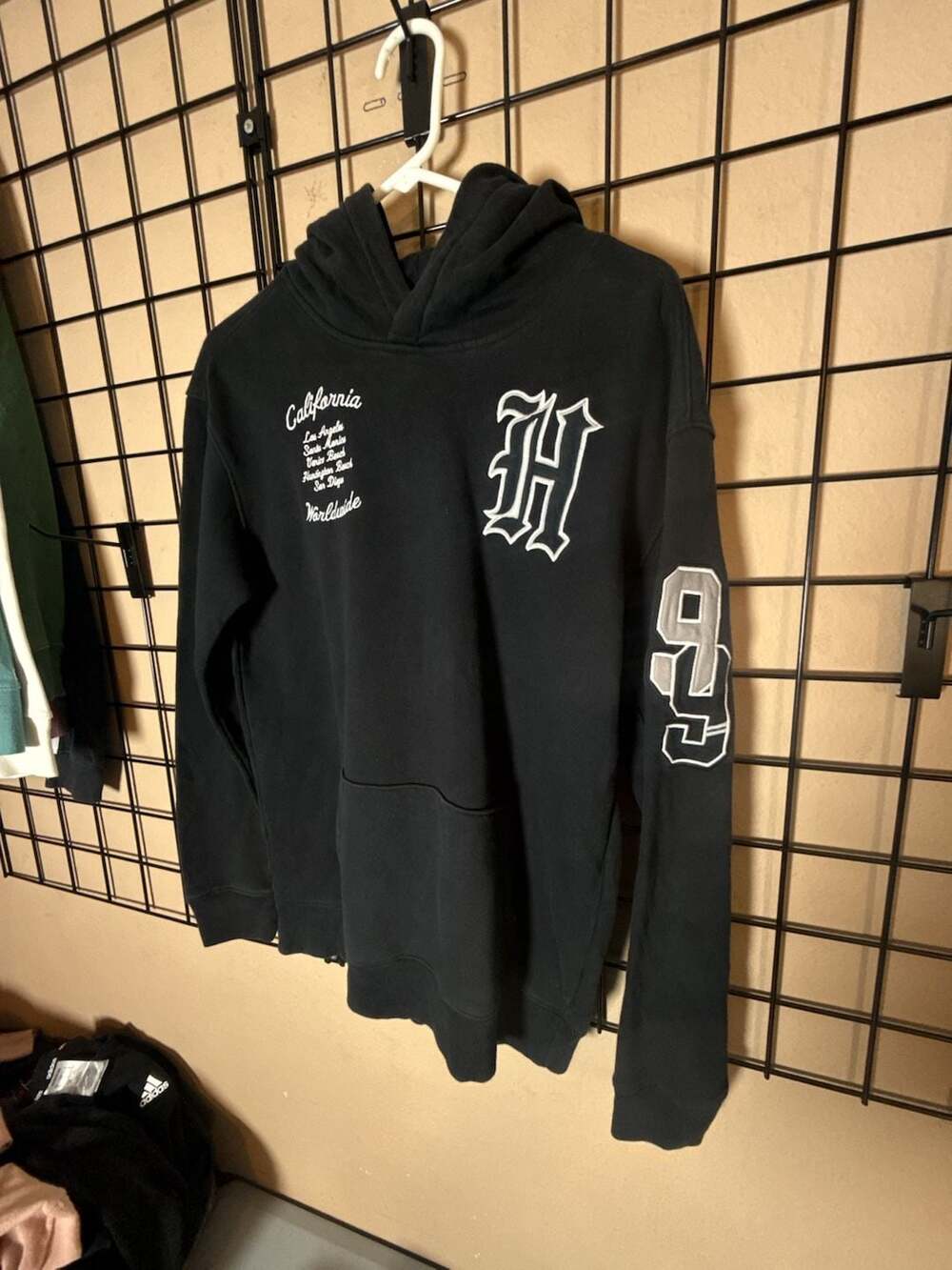 Hollister California Graphic Hoodie Size S Black